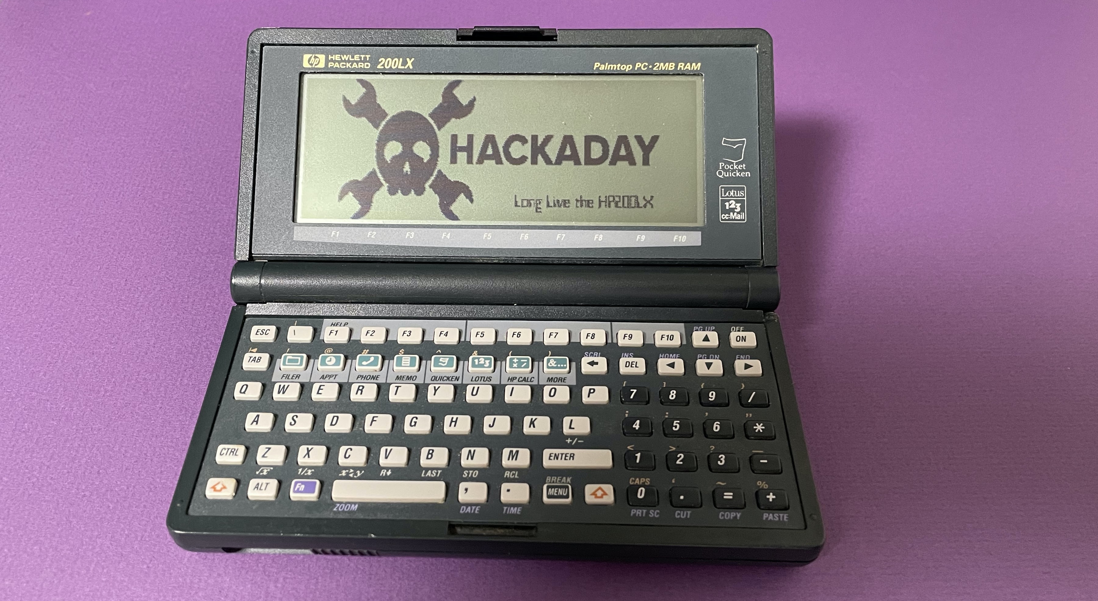 Introducing the HP200LX, the first real palmtop computer dating back