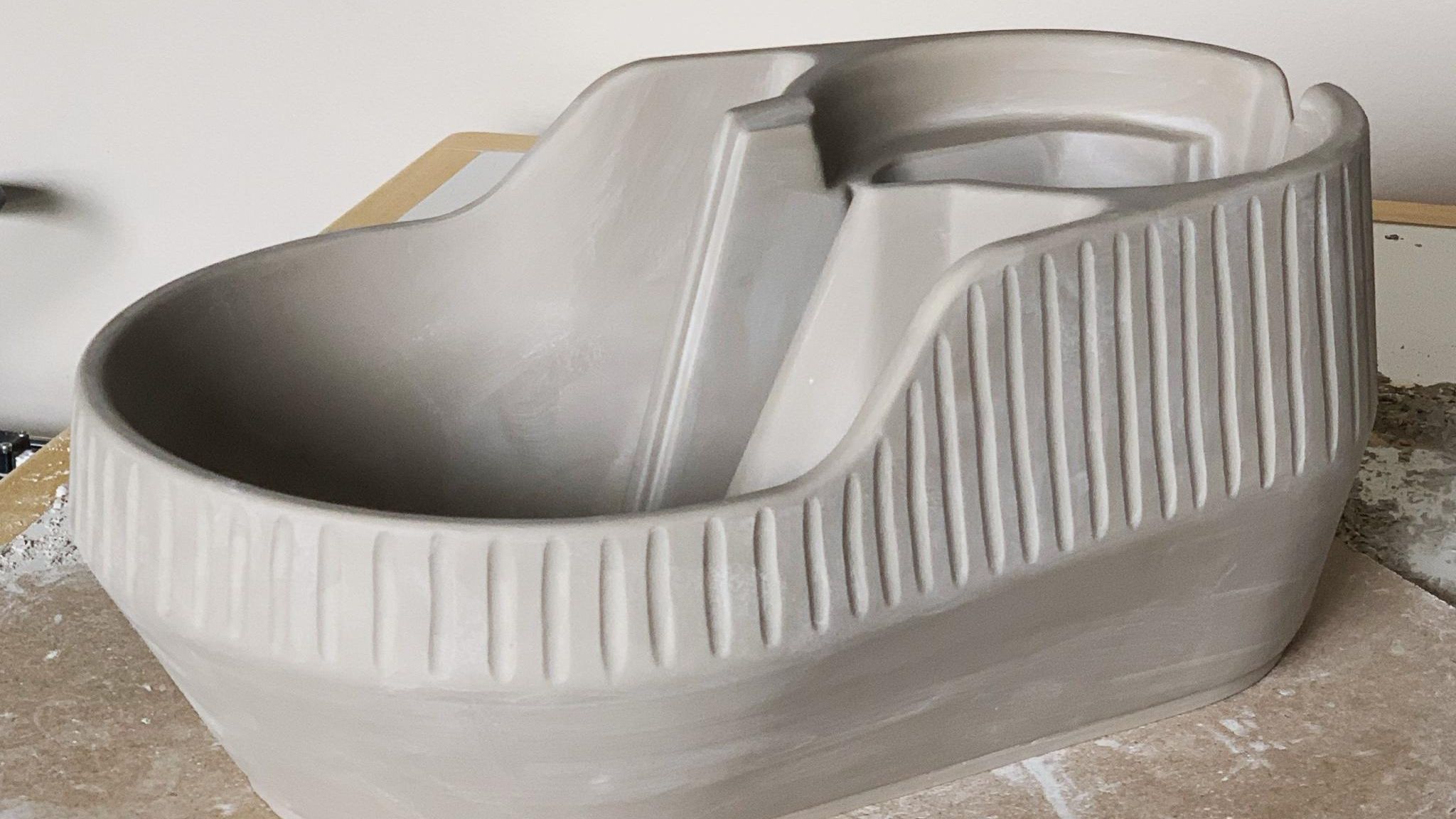 Dog Bowls Show The Versatility Of Ceramic Slip Casting Hackaday