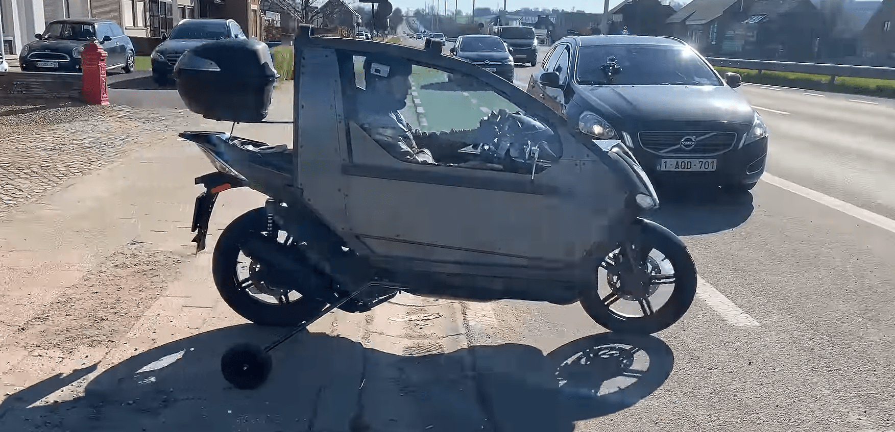 A DIY Enclosed Motorcycle To Keep You Dry In The Rain Hackaday