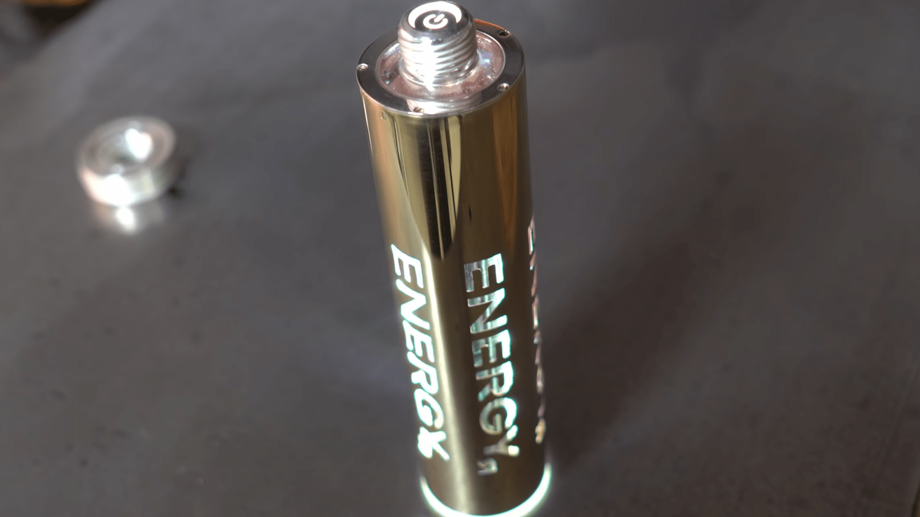 A Vacuum Battery Made For Looks And Learning | Hackaday