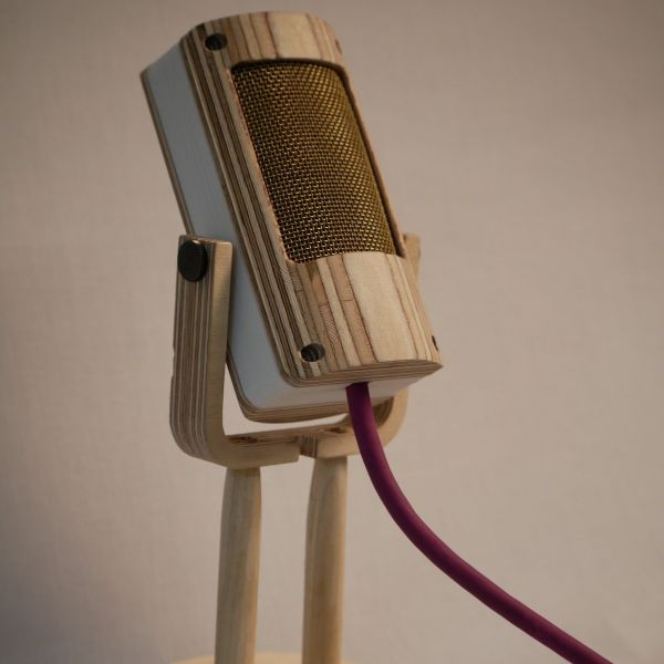 Wood Enclosure Lends Warmth To This DIY Ribbon Microphone Hackaday