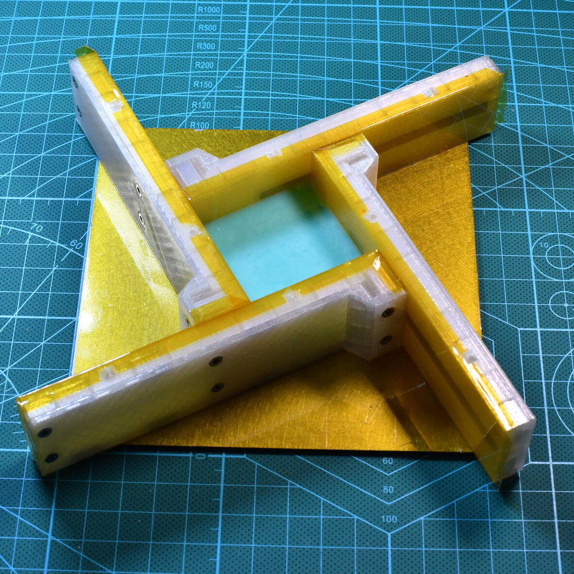 Modular Box Design Eases Silicone MoldMaking Hackaday