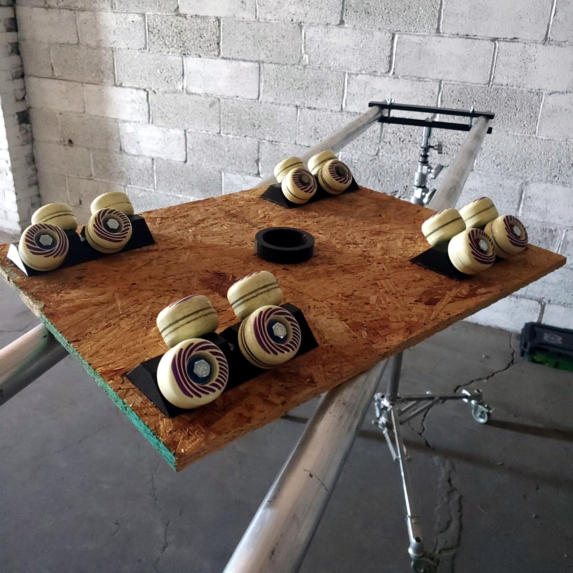 DIY Camera Dolly Costs More Time Than Money Hackaday