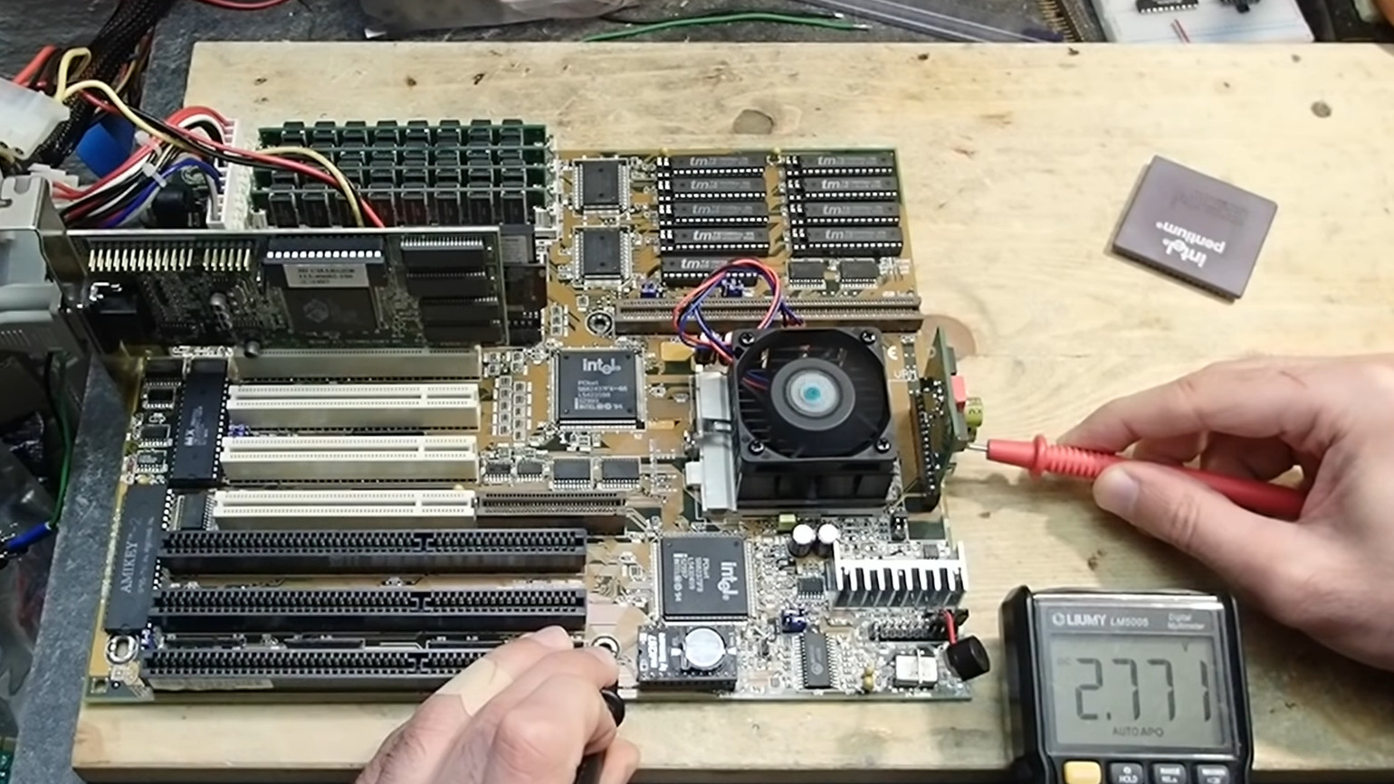 Clever Motherboard Hack Brings Late 90’s Motherboard Into The Early