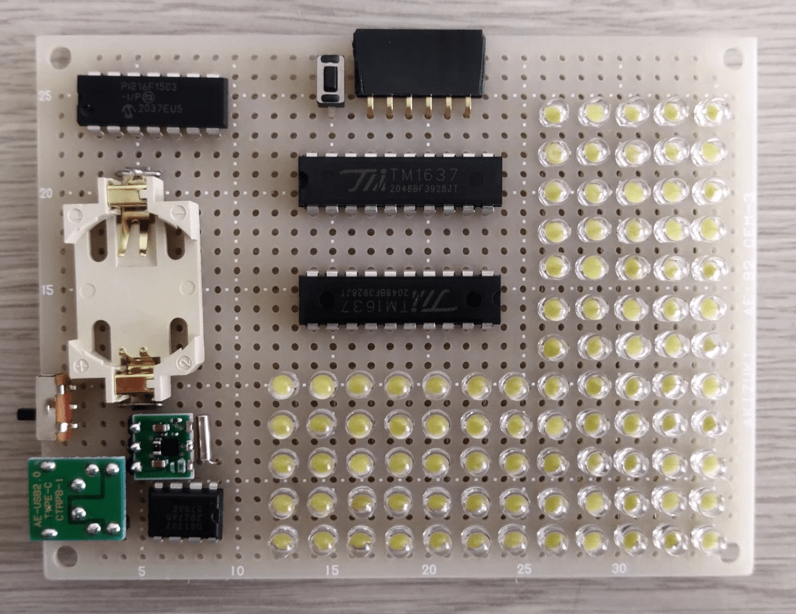 LED Clock Uses Micro QR Codes To Show The Time Hackaday