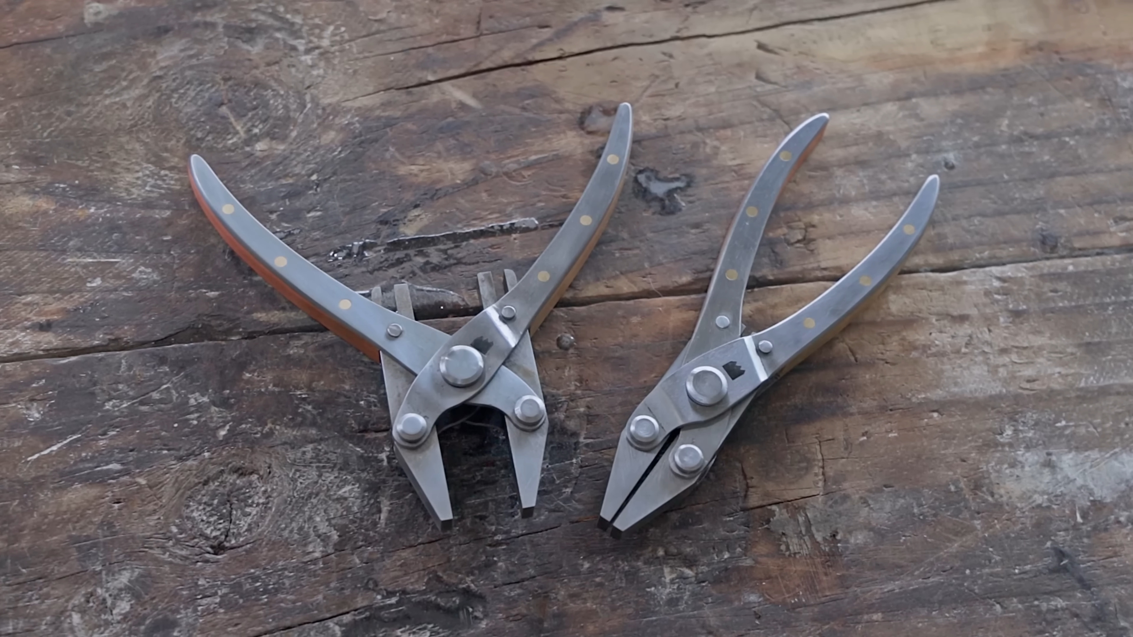 Producing a Pair of Parallel Pliers [Hackaday] Up My Tech