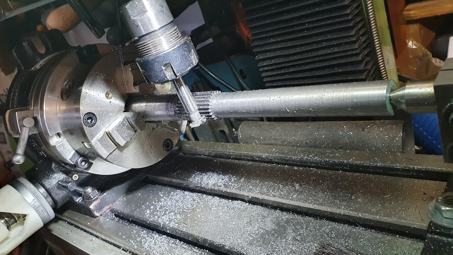 Tactical Build Makes Machining Splined Shaft A Snap Hackaday
