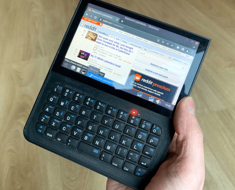 Handheld PC Looks Great Hackaday