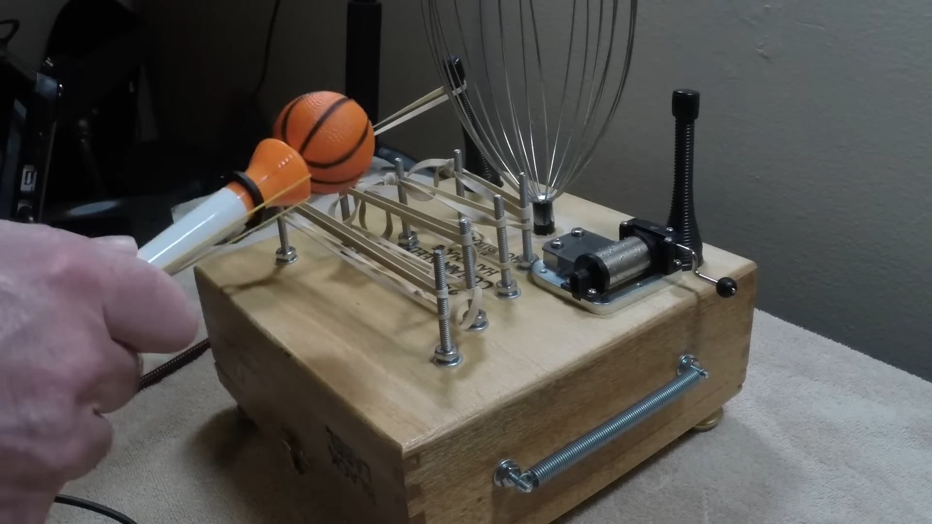 Spooky Noise Box Plays War Drums [Hackaday] Up My Tech