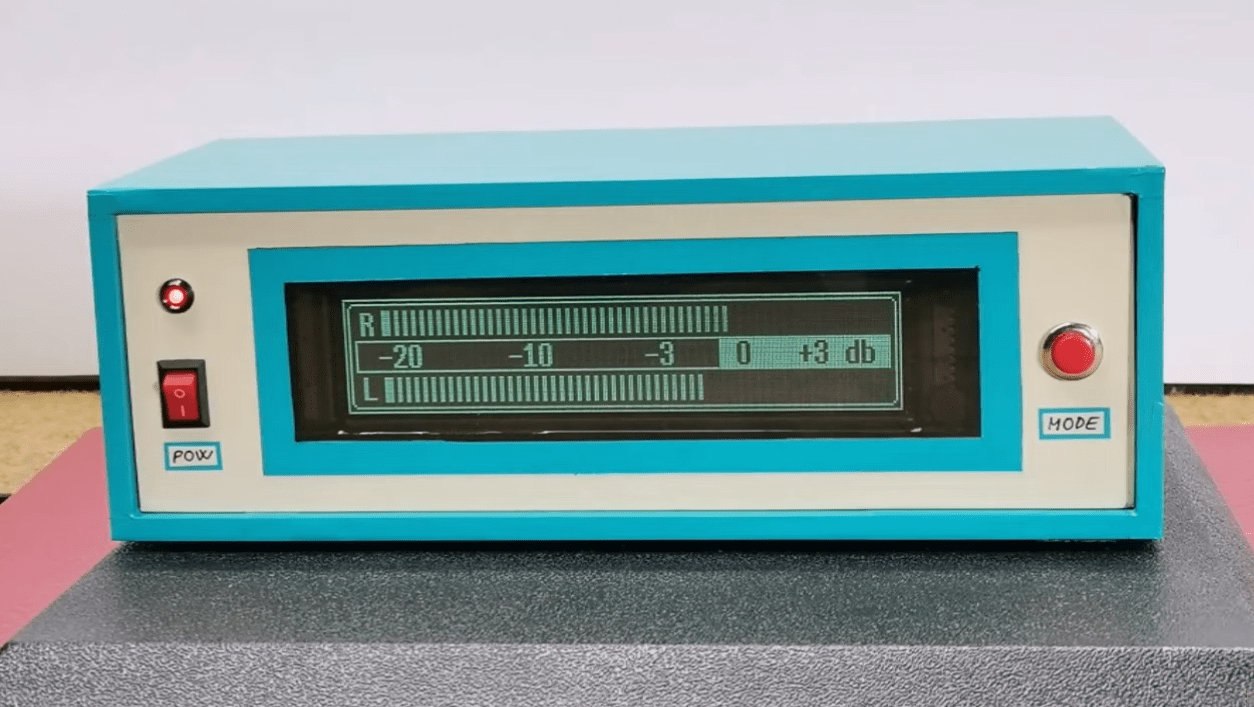 VU Meter Built With Neat Graphical VFD Display