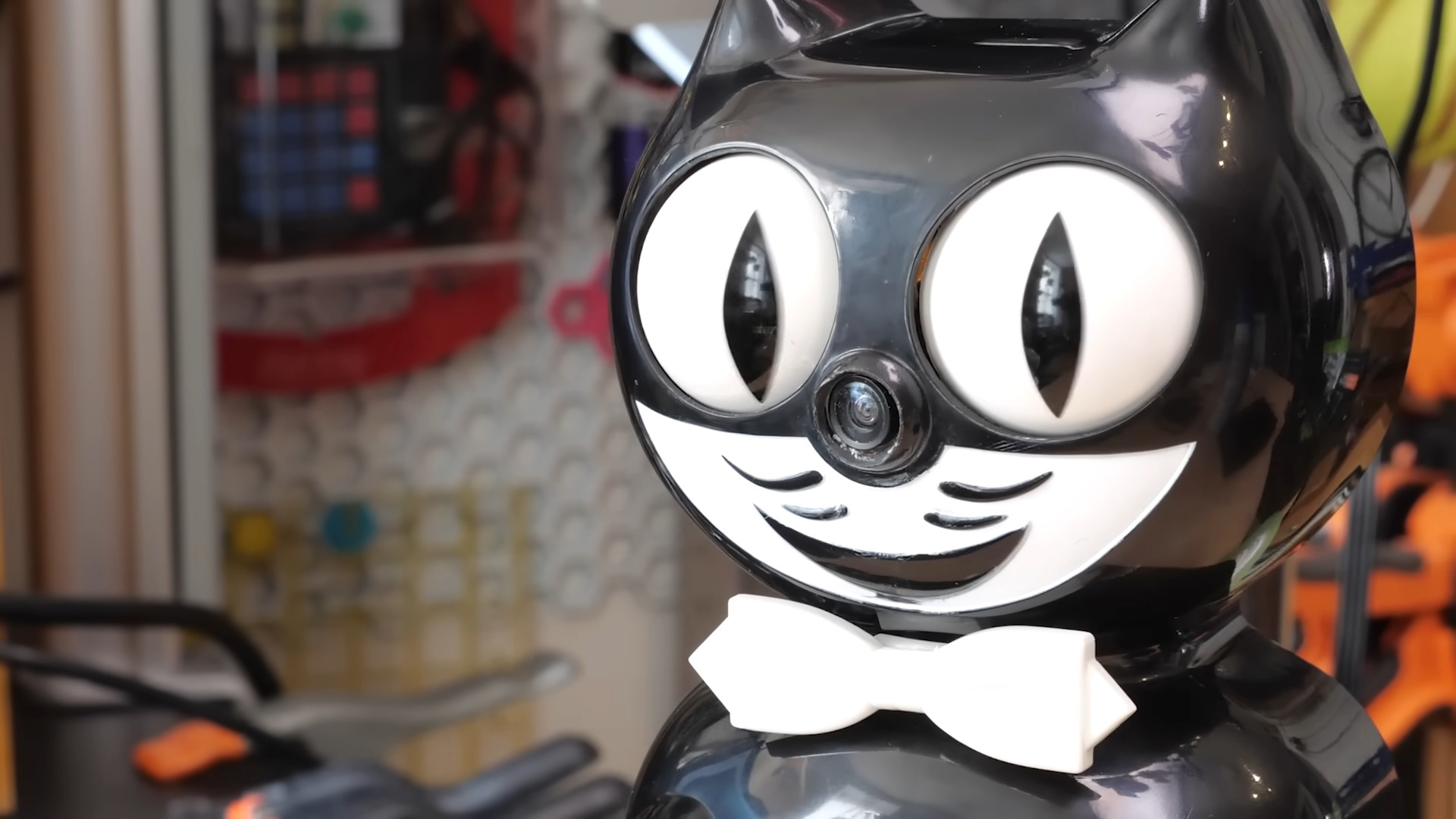 Making A KitKat Clock Even Creepier Hackaday