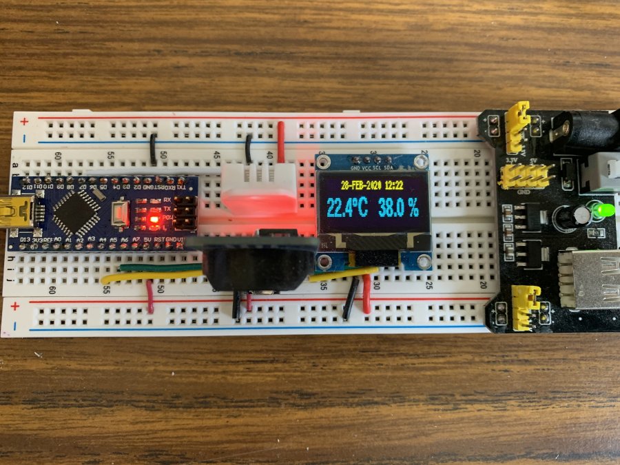 Arduino Nano Using Median Filter to Display DHT22 and RTC Arduino