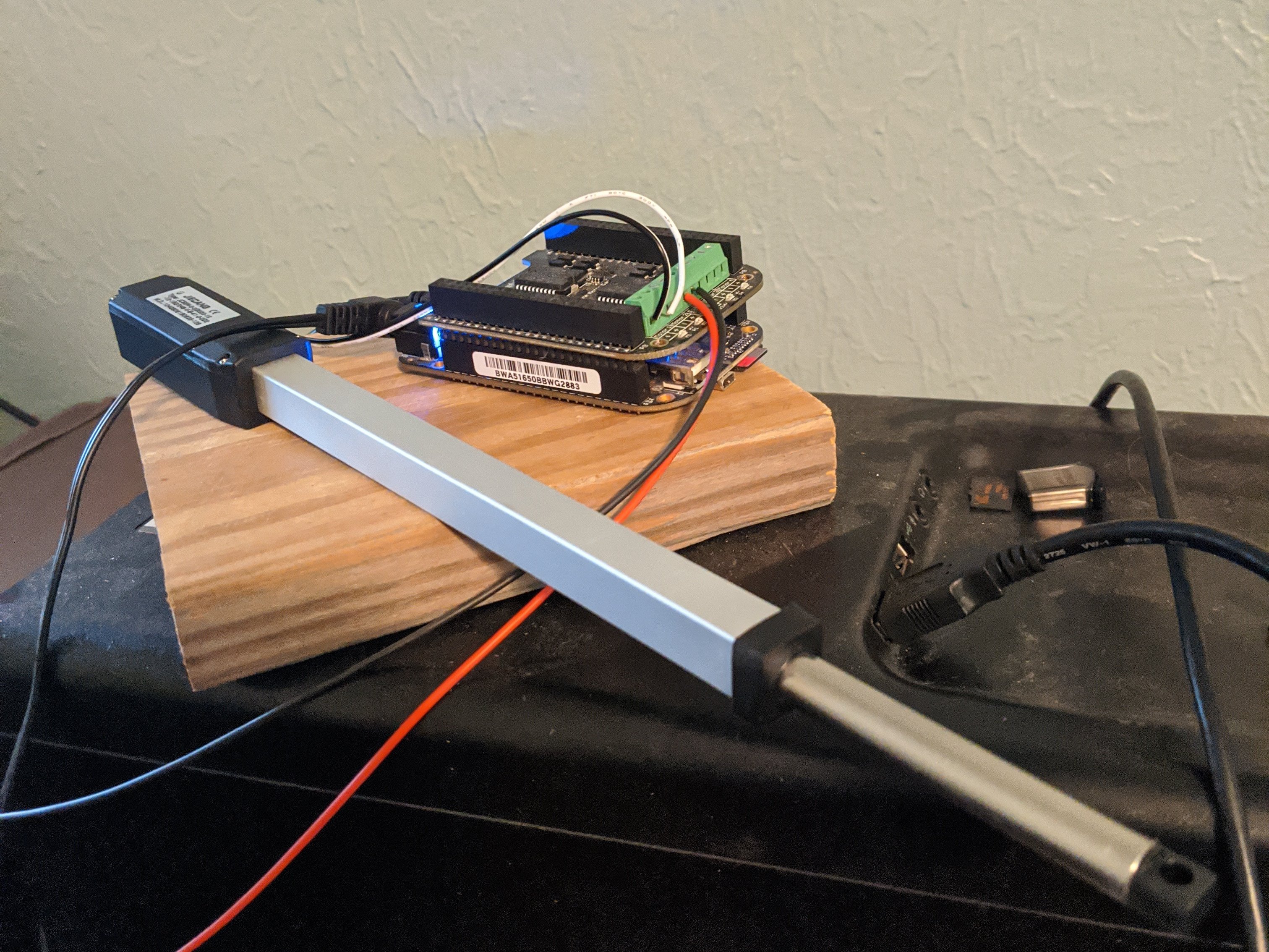 BeagleBone Black Wireless, MotorCape, and Linear Actuator