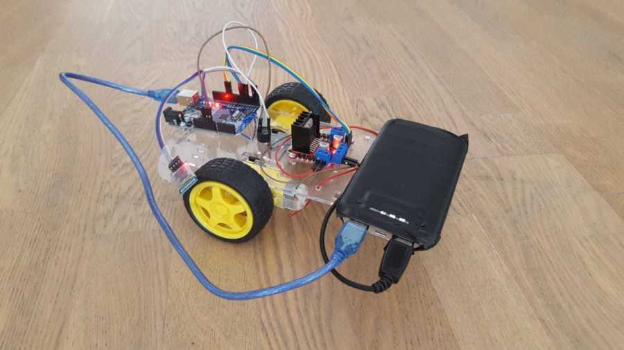 ArduCar Power Bank Powered 2WD Arduino RC (Bluetooth Co... Arduino