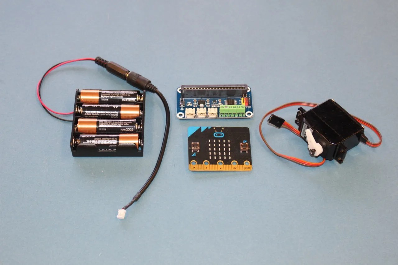 Motor/Servo Driver With BBC microbit microbit Projects