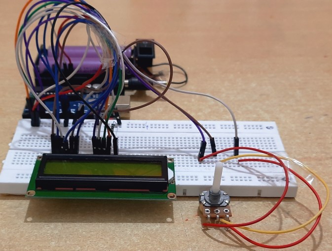 Arduino Potentiometer Controlled Text Display on LCD 16x2 Arduino