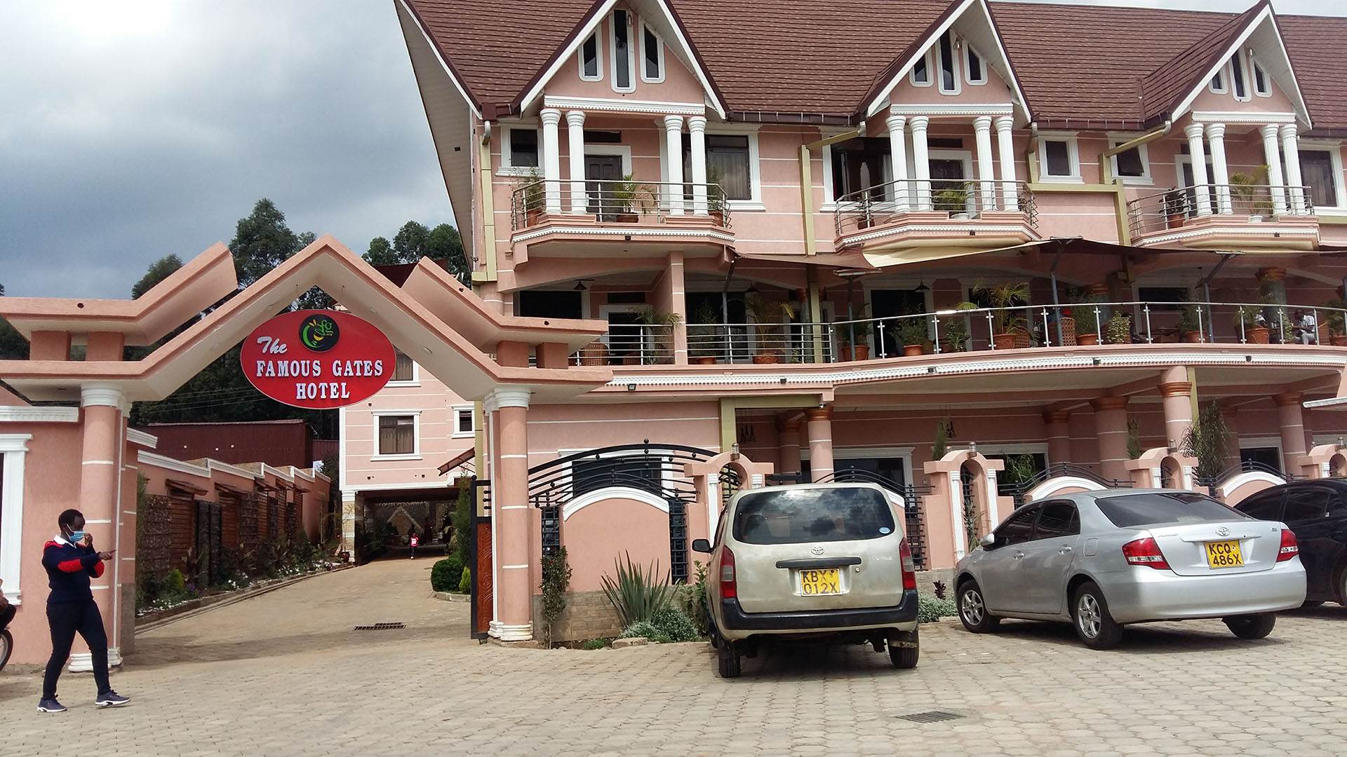 FamousGatesBomet Hadgi