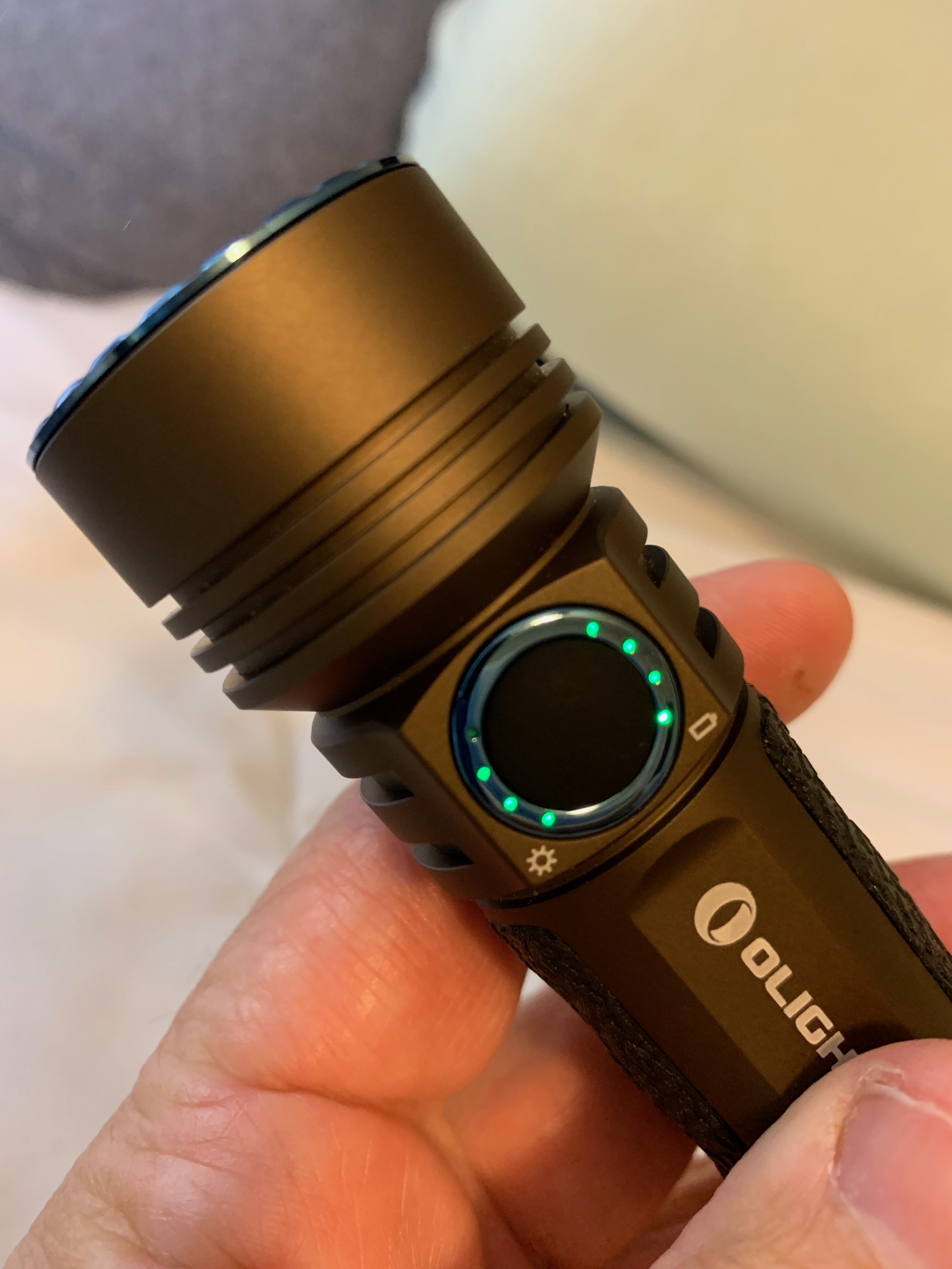 Olight Seeker 2 Pro Review - John's Tech Blog