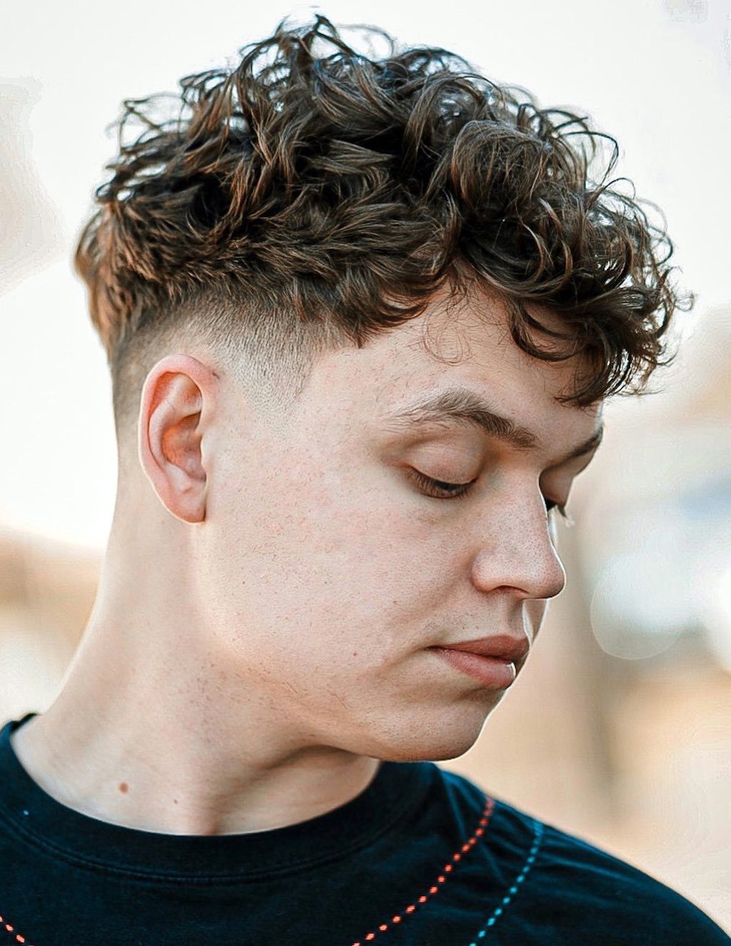 20+ Selected Haircuts for Guys With Round Faces