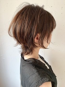 イメチェン☆】大人のひし形ウルフレイヤー / 30、40代におすすめ | 岩手・盛岡・美容院/大人女性ショートヘアが得意な竹沢数馬のブログ 40代50代髪型】ぽっちゃりさんのウルフカットくせ毛/面長/丸顔におすすめ！ショートも | Hair Recipe