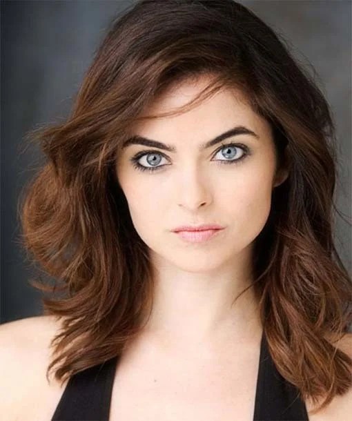 22 Bewitching Above the Shoulder Haircuts for Any Woman