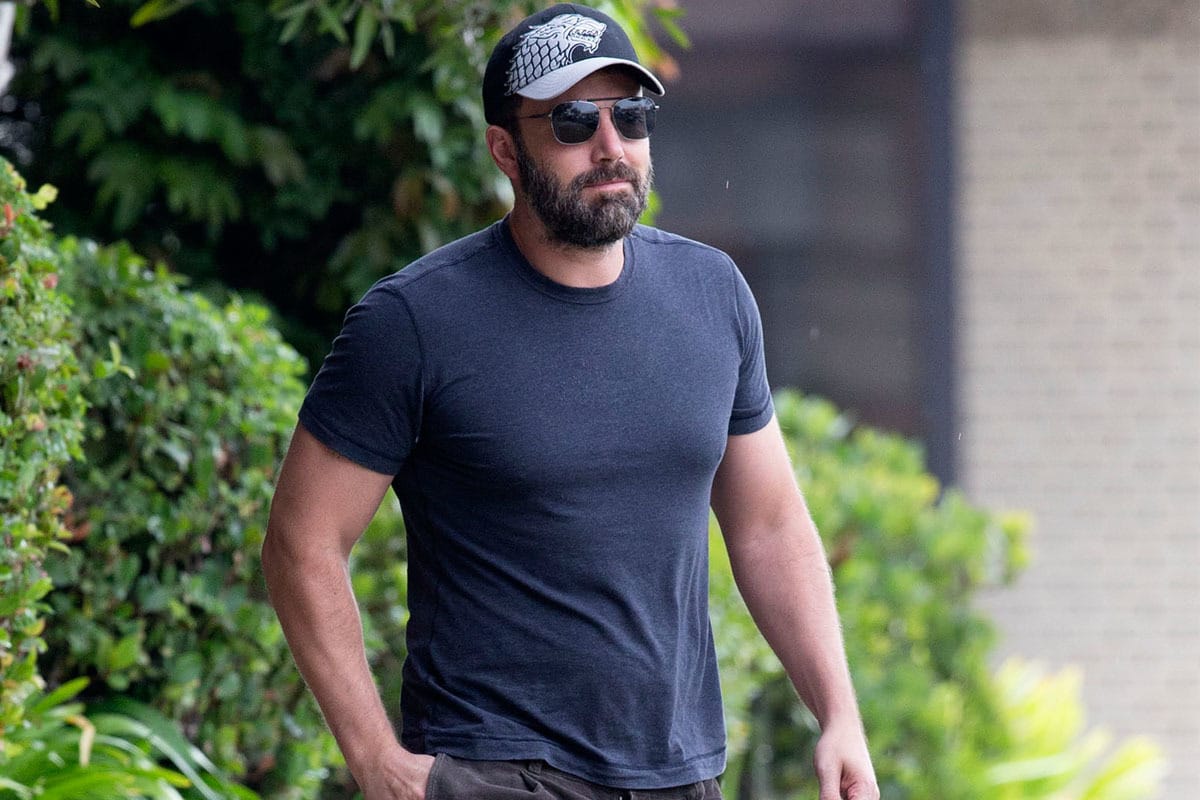 5 Handsome Ben Affleck Beard Styles to Brush Up Your Look