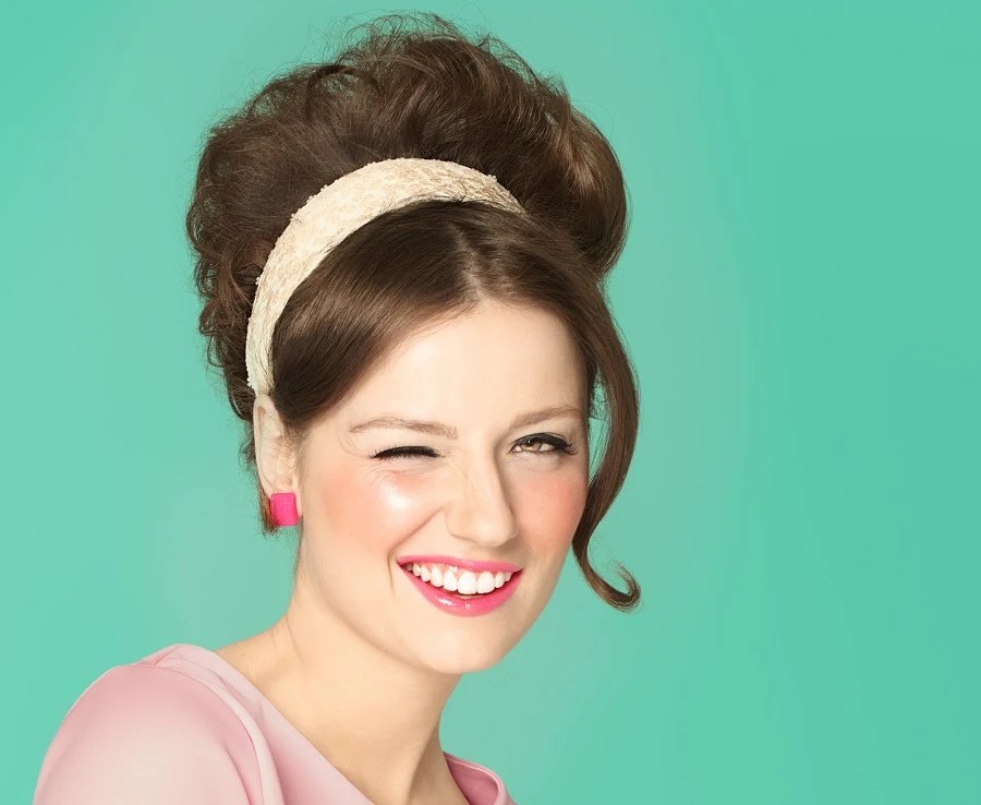 60s Hairstyles with Headbands That Are Trending Again HairstyleCamp
