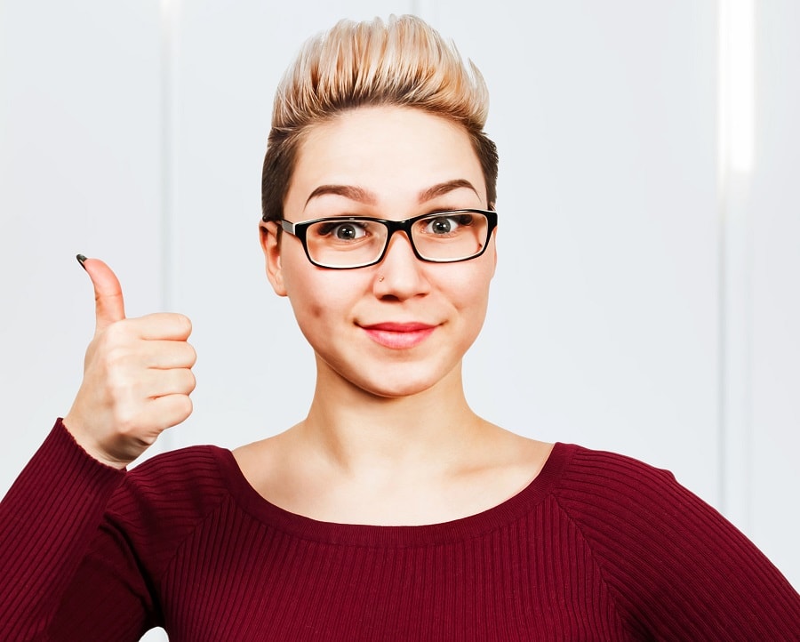 45 Best Hairstyles for Women with Glasses (2024 Trends) Hairstyle Camp