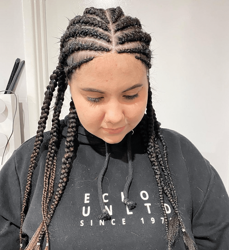 7 Tips To Avoid Getting Bad Cornrows (With Examples)