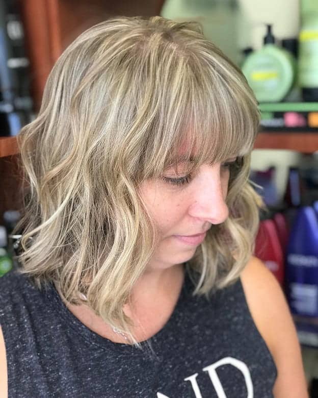 12 Striking Wavy Bob Hairstyles with Bangs to Copy