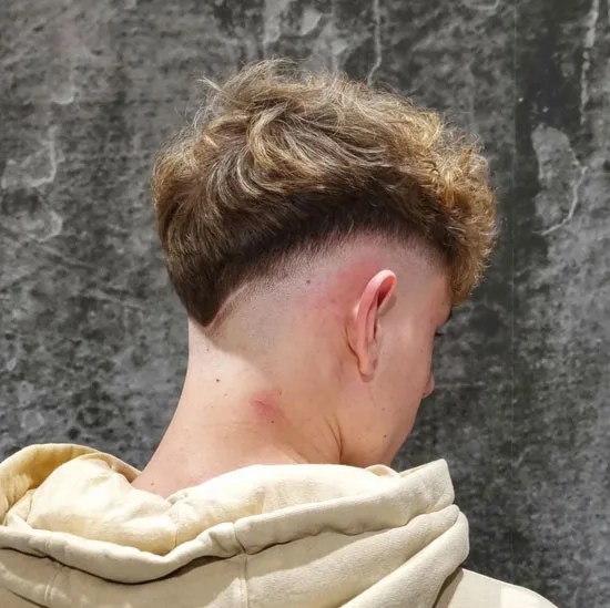 26 Agonizing ‘V’ Shape Fade Haircuts For Men
