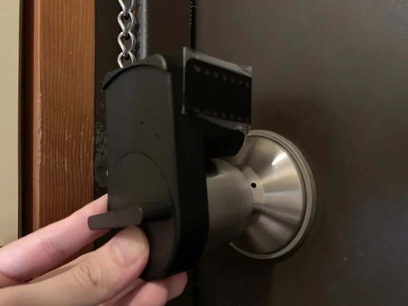 スマートロックはドアノブ付きの鍵にも使えるのか【SESAME4レビュー】 はじりつ