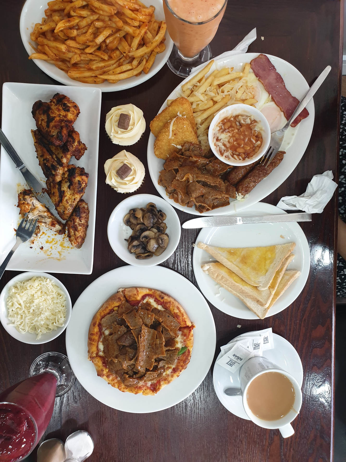 De Cafe Lounge Halal Food Guy