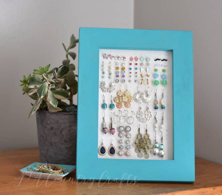 41 How to Make an Earring Holder Creative and Affordable