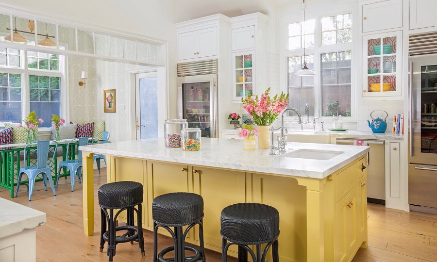 34 Stunning Kitchen Paint Colors Ideas From Neutral to Bold