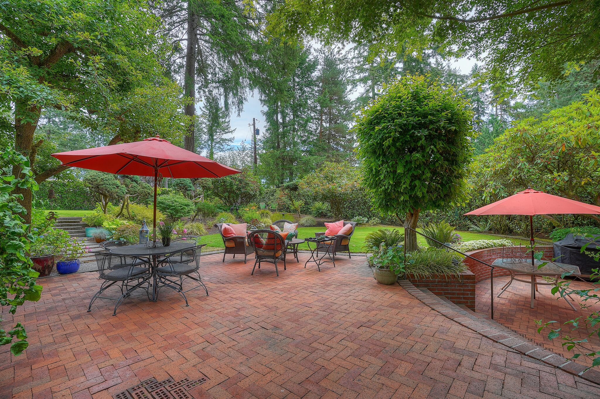 Stunning 3Bedroom Lakewood Masterpiece Inspired by Frank Lloyd Wright