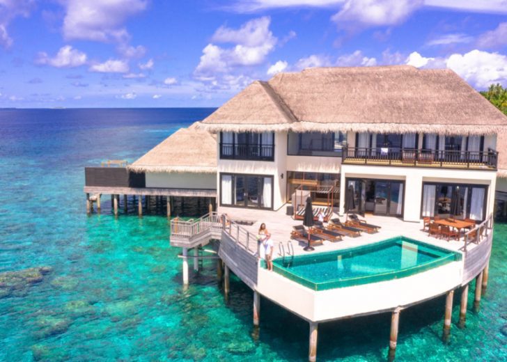 Celebrities Who Own Private Island Paradises and are Proud of ‘Em