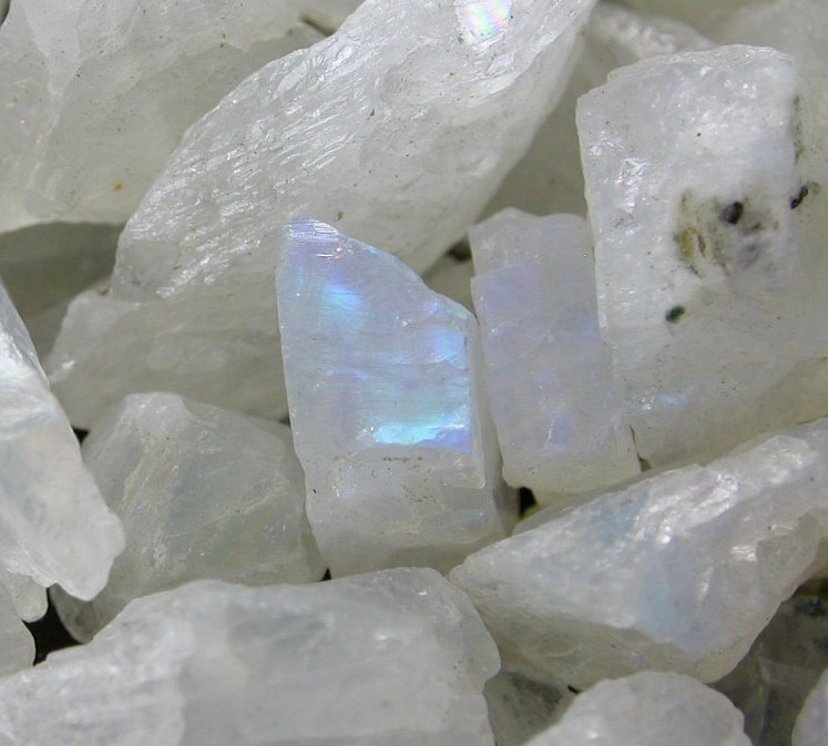 Healing Crystals for Pregnancy, Miscarriage & an Open Heart halfietruths