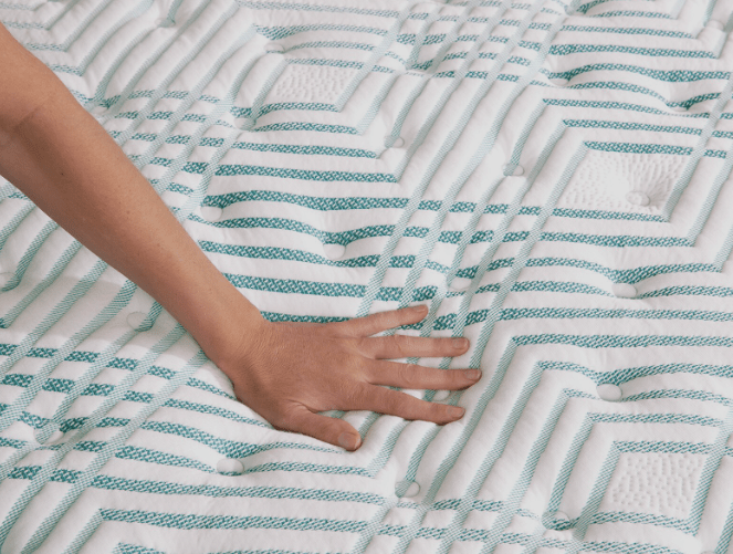 Beautyrest PressureSmart™ 2.0 Plush Pillow Top 13.75" Mattress Half