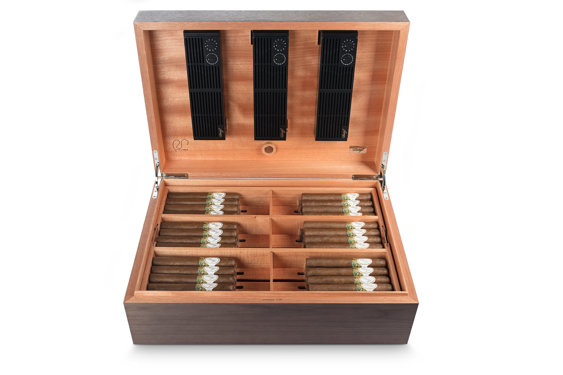 Davidoff Partners With Rose Saneuil for Masterpiece Humidor Damajagua