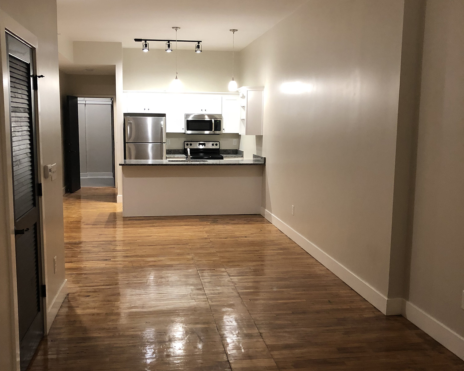 Two Bedroom Loft Upscale Modern Living in Renovated Historic School