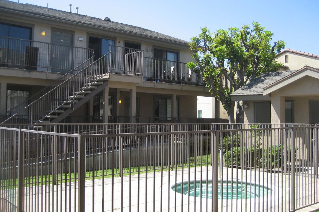 Three Bedroom Apartments for Rent Hall and Associates, Inc.