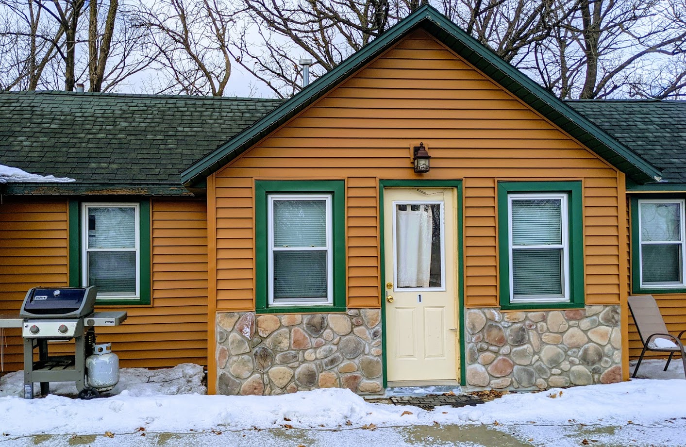 Hall Lake Cabins Gallery 2410 Albion Avenue, Fairmont, Minnesota