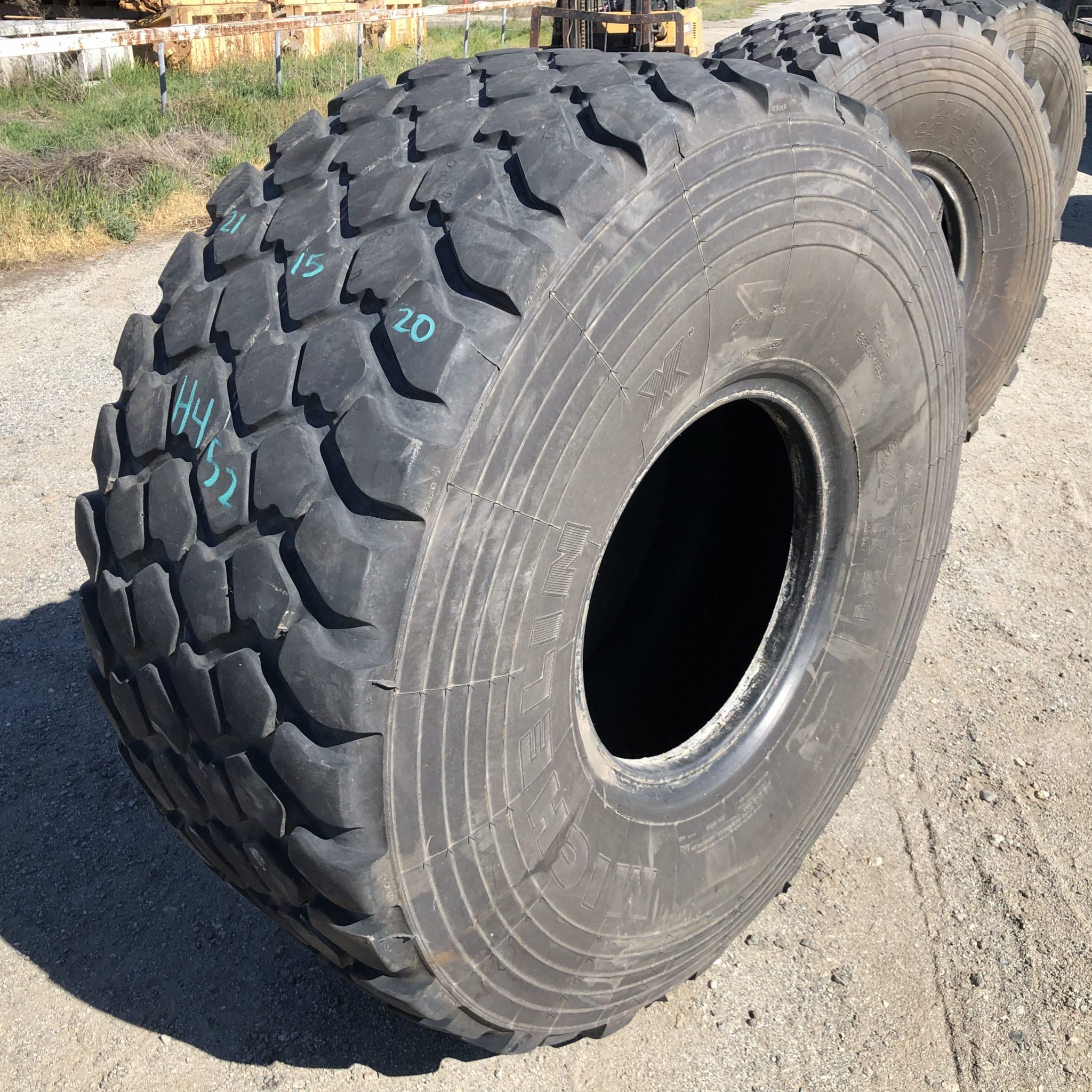 24R21 Michelin OTR Tire M3 XZL 16Ply CONDITIONUsedTREAD DEPTH 19