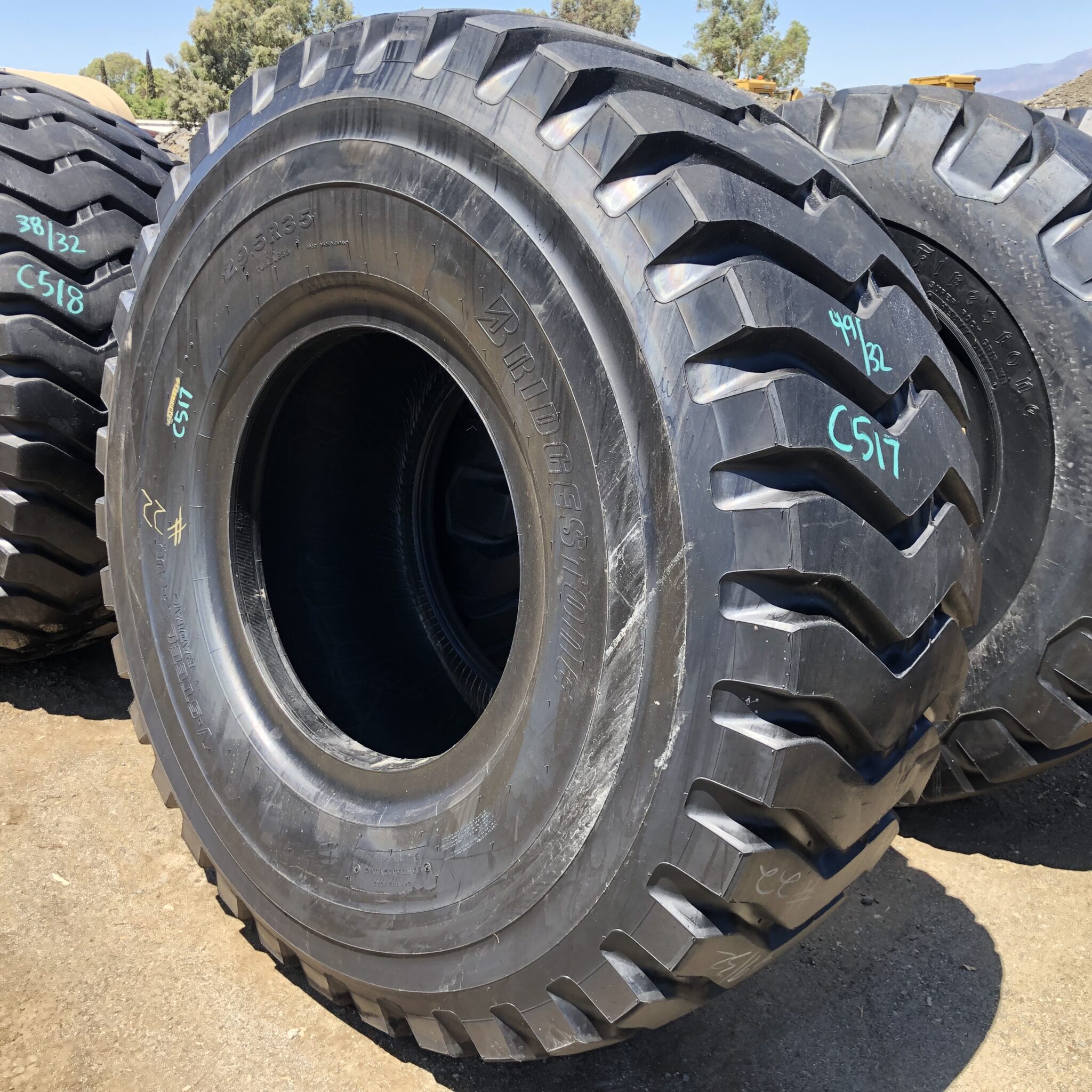 29.5R35 Bridgestone OTR Tire E3 VRL 2Star CONDITION NewTake