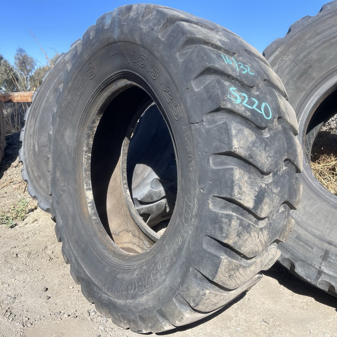 15.5X25 Deestone OTR Tire E3 L3 DL3 12Ply CONDITION UsedTREAD DEPTH