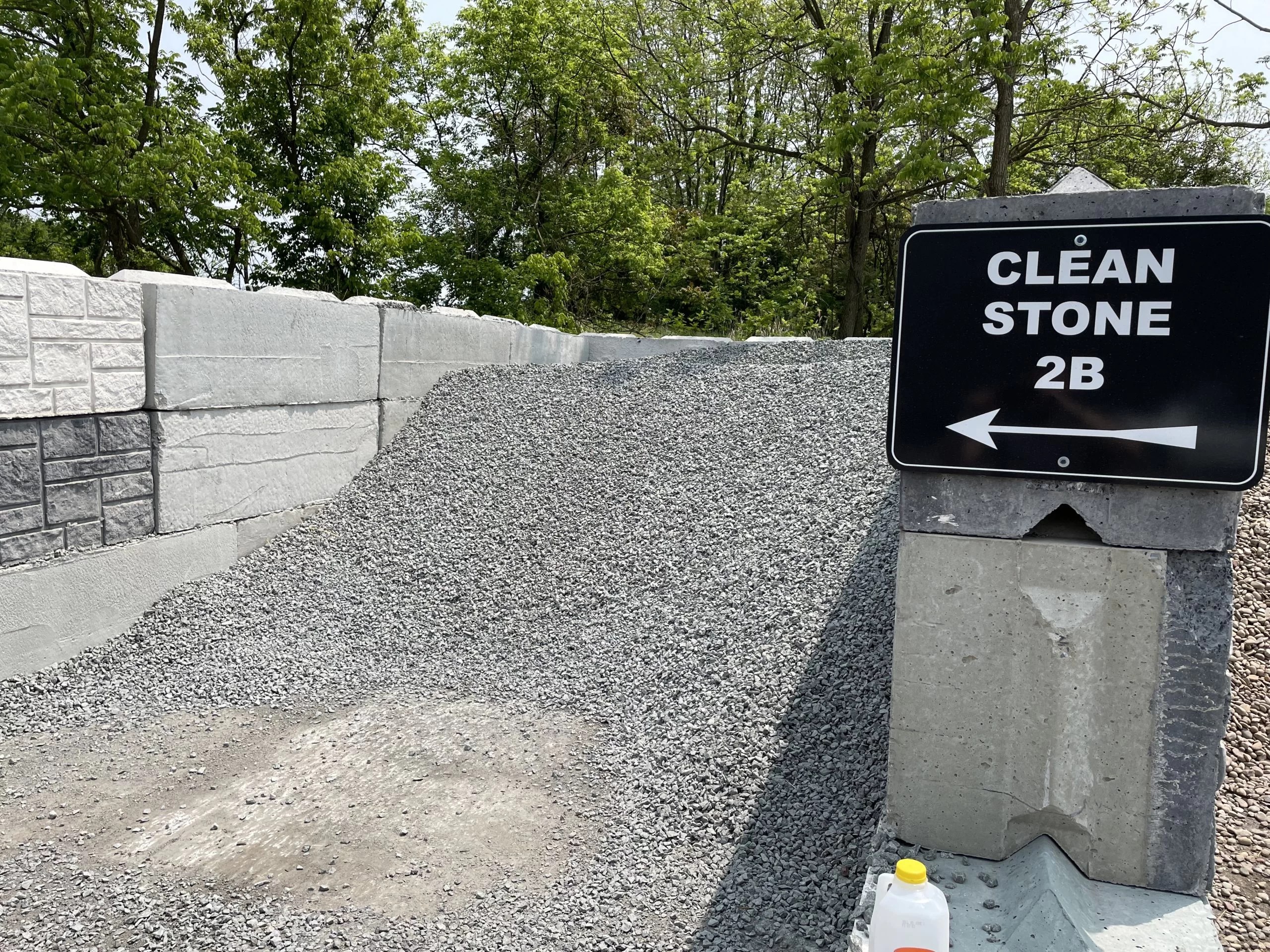 2B Clean Limestone Halter Materials