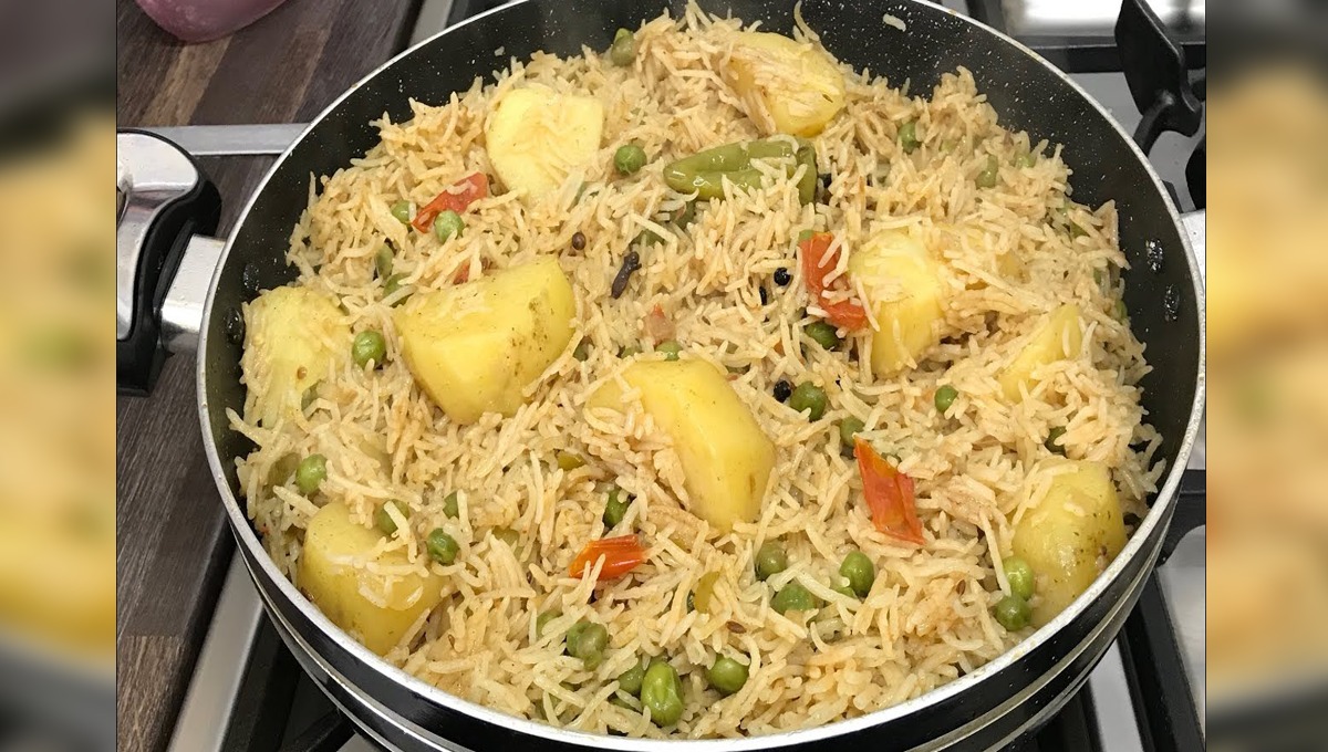 Aloo Pulao Banane Ka Tarika In Urdu Women Tips And Tricks