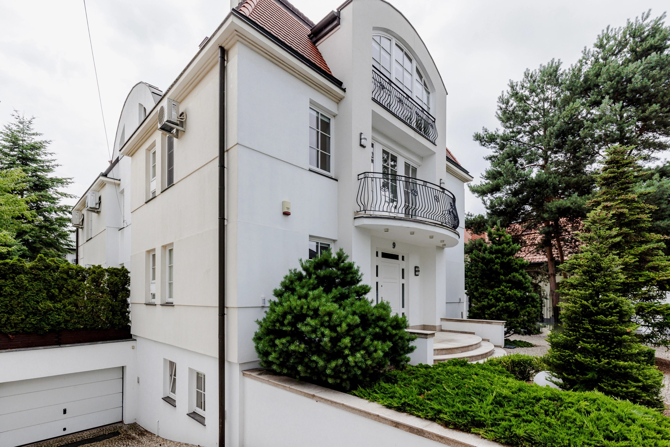 Apartments and houses for rent Wilanow, Warsaw, Poland Hamilton May