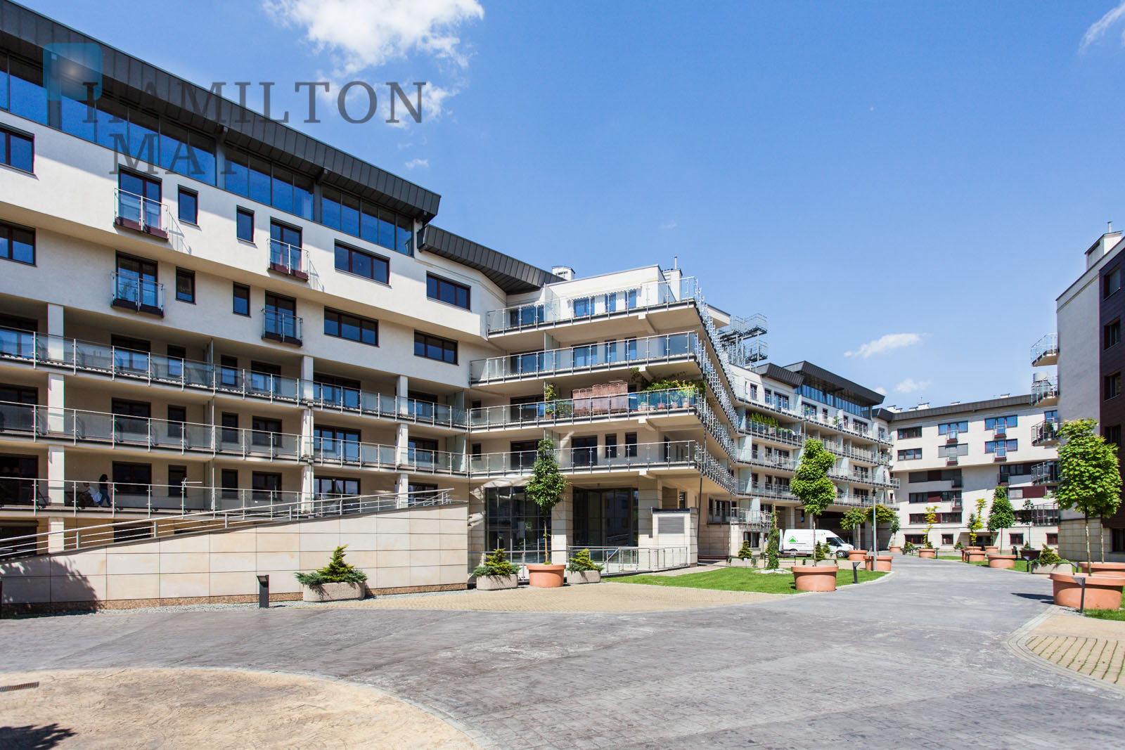 Apartments for rent and sale in a superbly located development